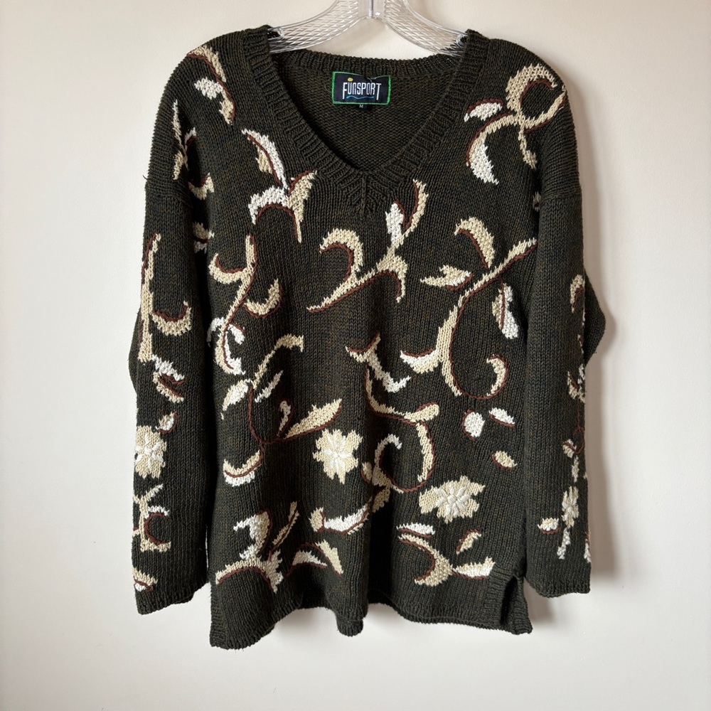 Vintage Funsport Green & Cream knit V-Neck Sweater sz M Leaf Cottagecore